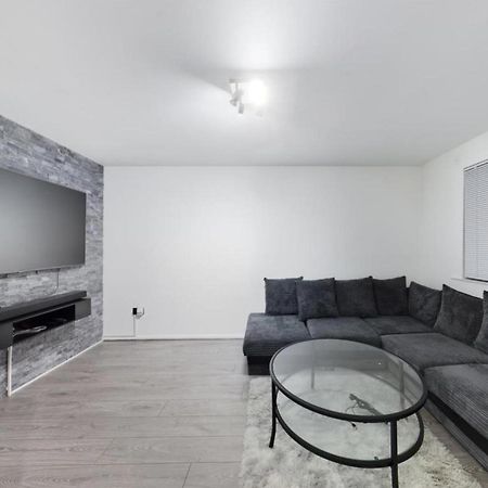 Grays Serviced Apartment Stifford المظهر الخارجي الصورة