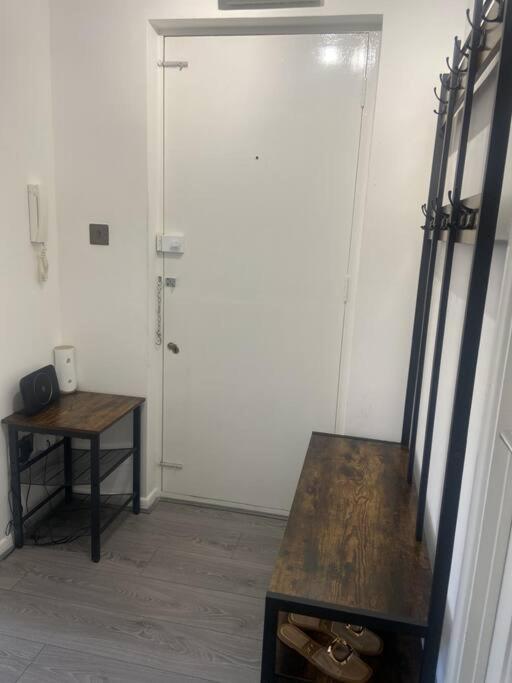 Grays Serviced Apartment Stifford المظهر الخارجي الصورة