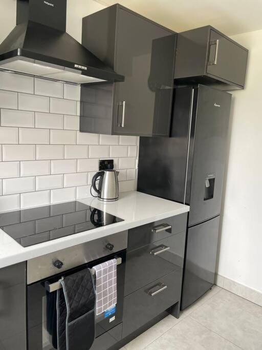 Grays Serviced Apartment Stifford المظهر الخارجي الصورة